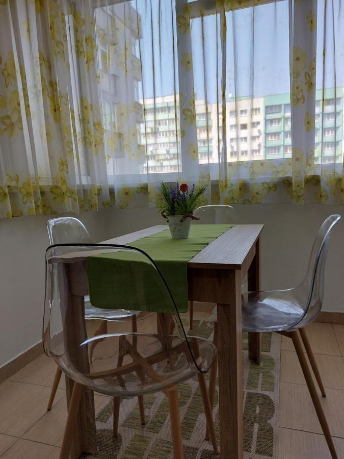 Apartament Central Renovat 3 Camere Bükreş Dış mekan fotoğraf